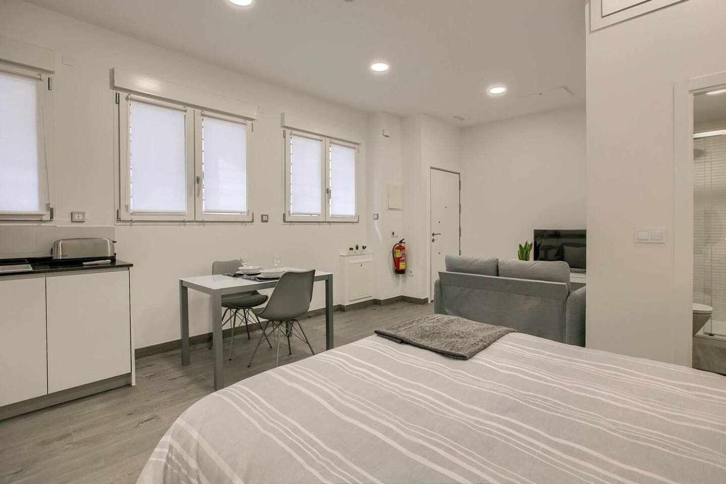 RiNa MADRID apartamento 2 Esterno foto